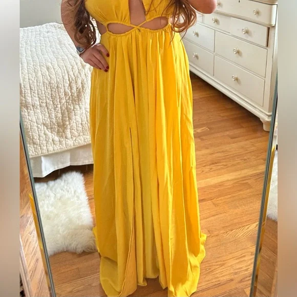 Gold maxi dress - Picture 3 of 8